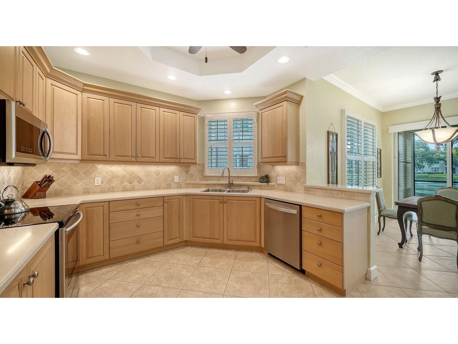 5206 Bouchard Circle #101 Sarasota FL 34238 A4696352 image19