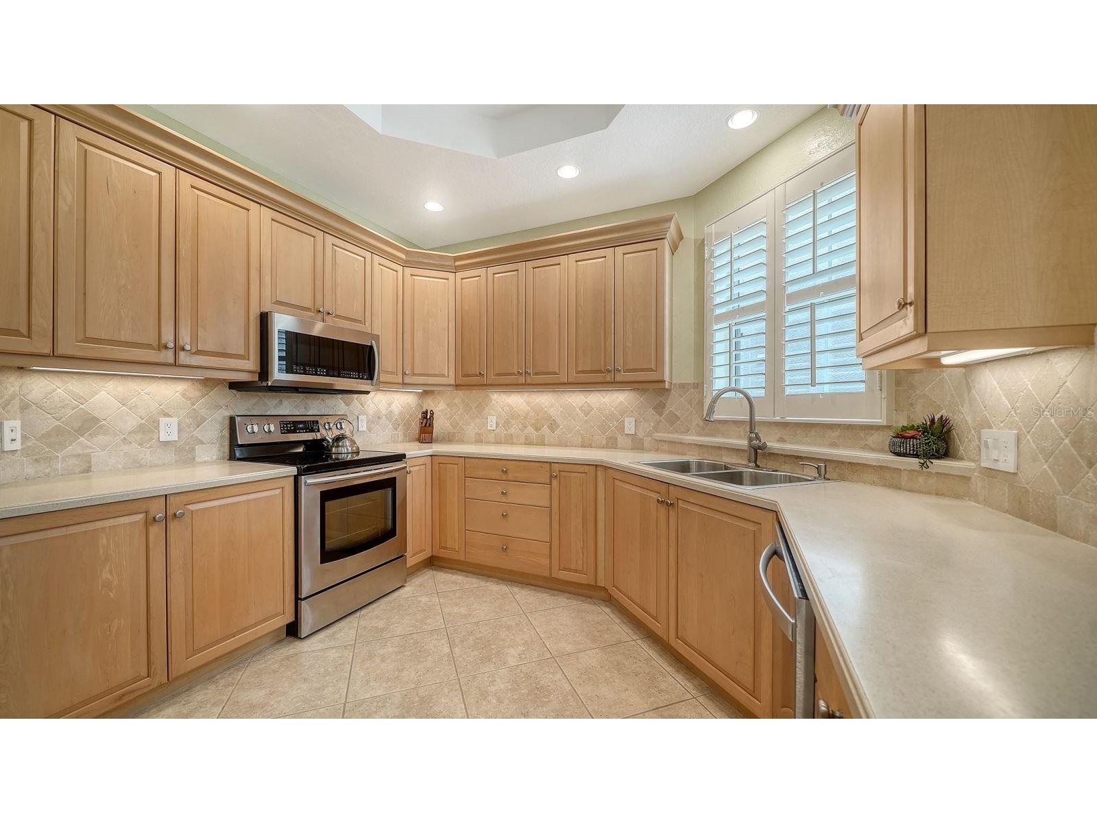 5206 Bouchard Circle #101 Sarasota FL 34238 A4696352 image20