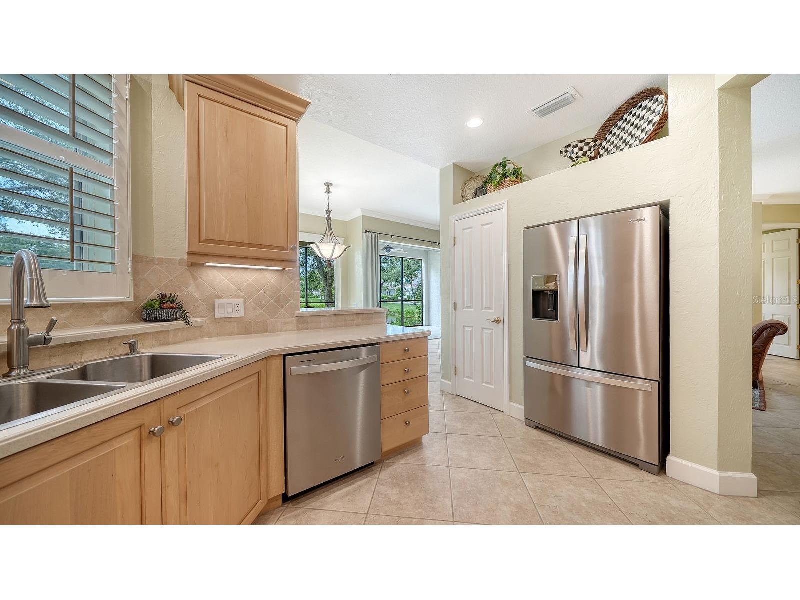 5206 Bouchard Circle #101 Sarasota FL 34238 A4696352 image21