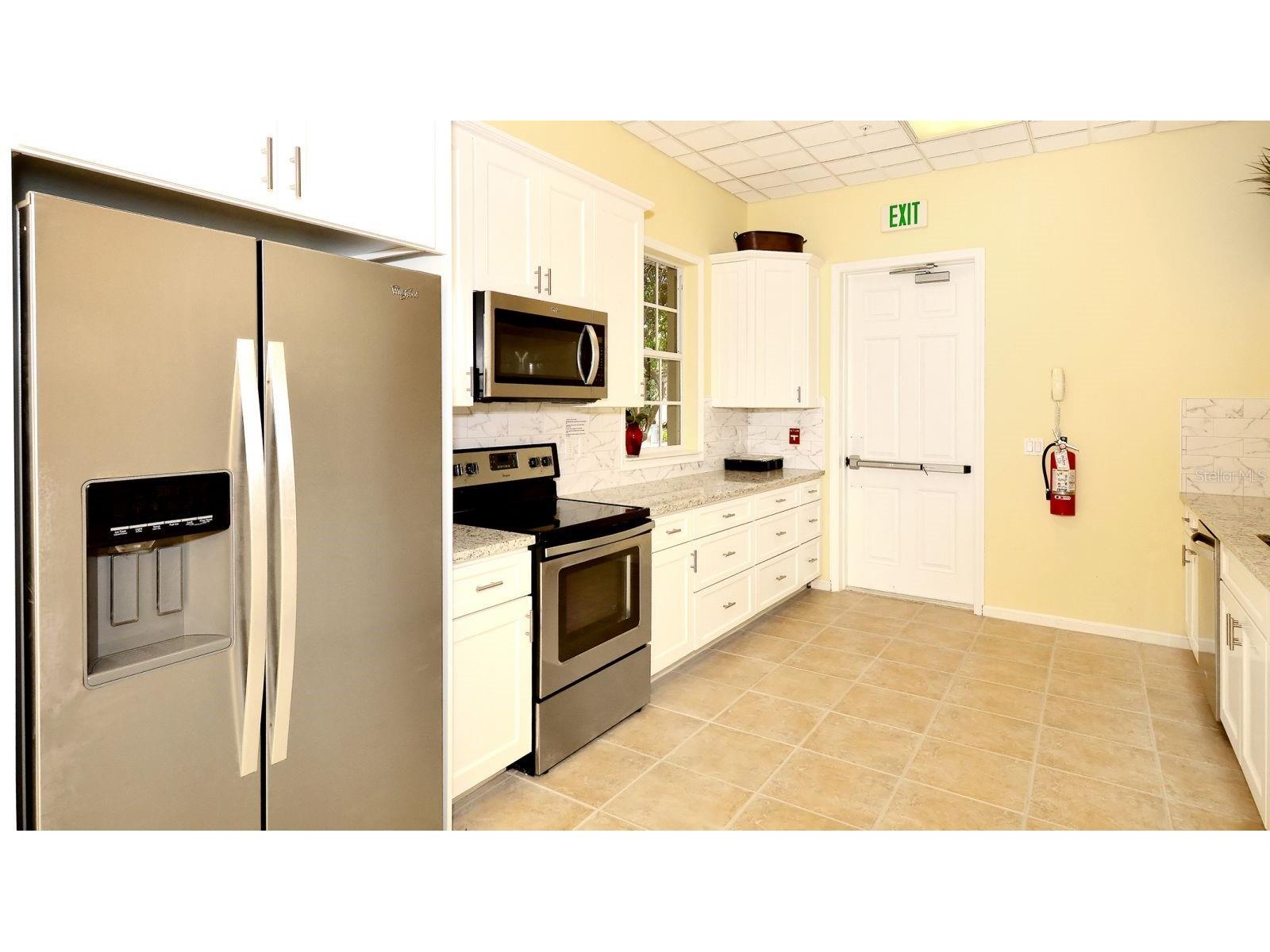 5206 Bouchard Circle #101 Sarasota FL 34238 A4696352 image50