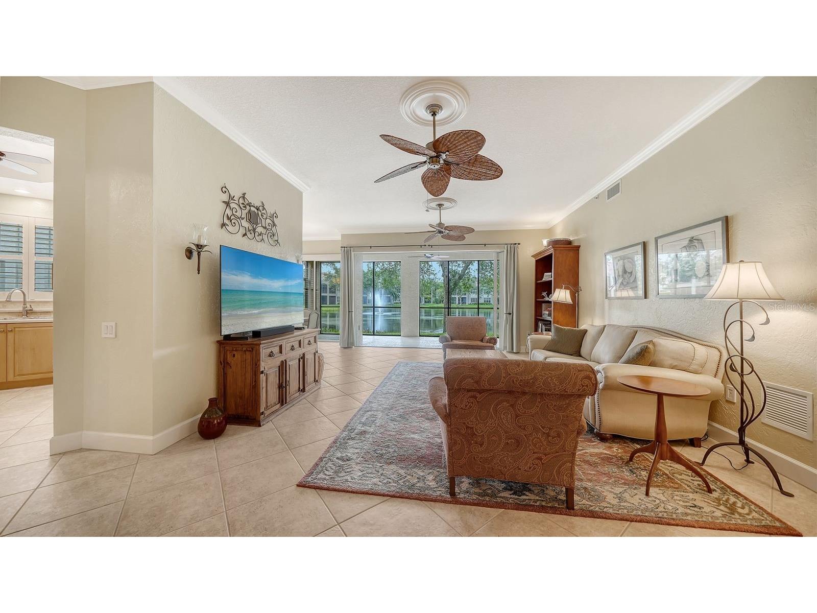 5206 Bouchard Circle #101 Sarasota FL 34238 A4696352 image7