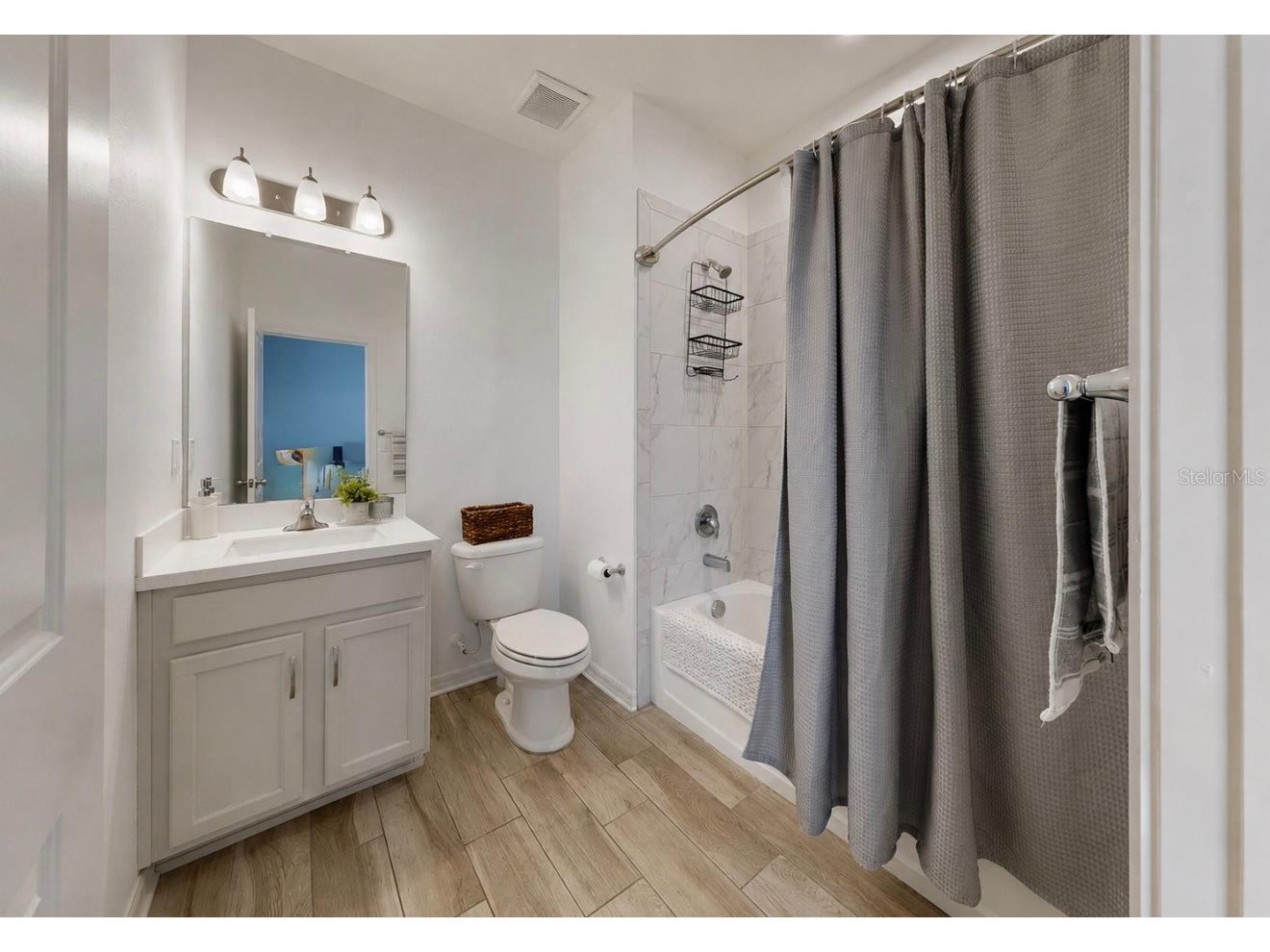 5206 Gavella Cove Palmetto FL 34221 TB8514479 image32