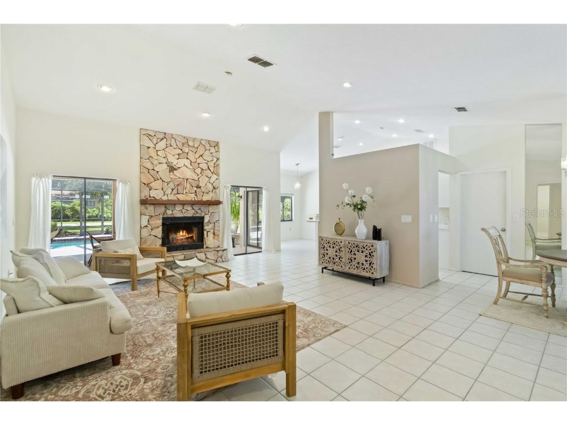 5206 Woodlawn Circle E Palmetto FL 34221 A4673501 image1