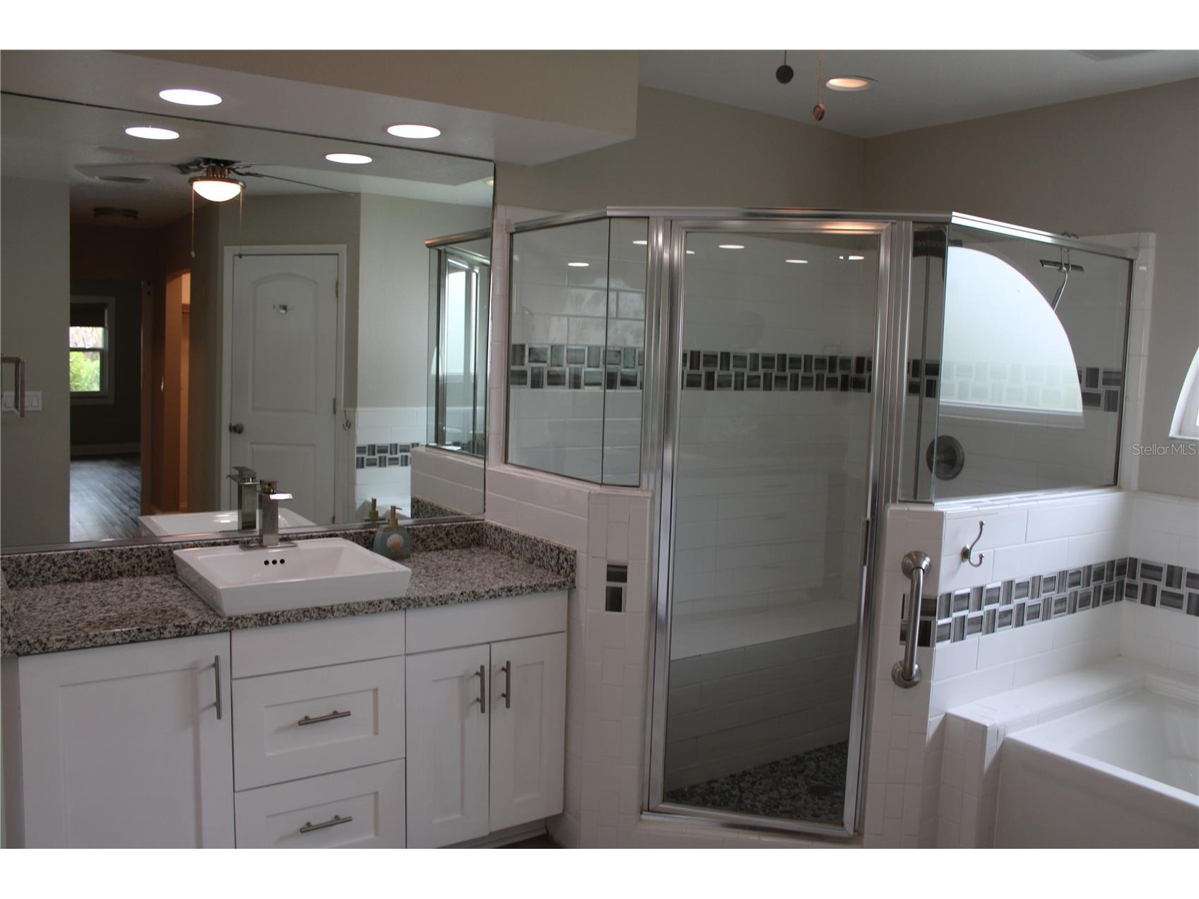 5207 86th Street Court W Bradenton FL 34210 A4659316 image14