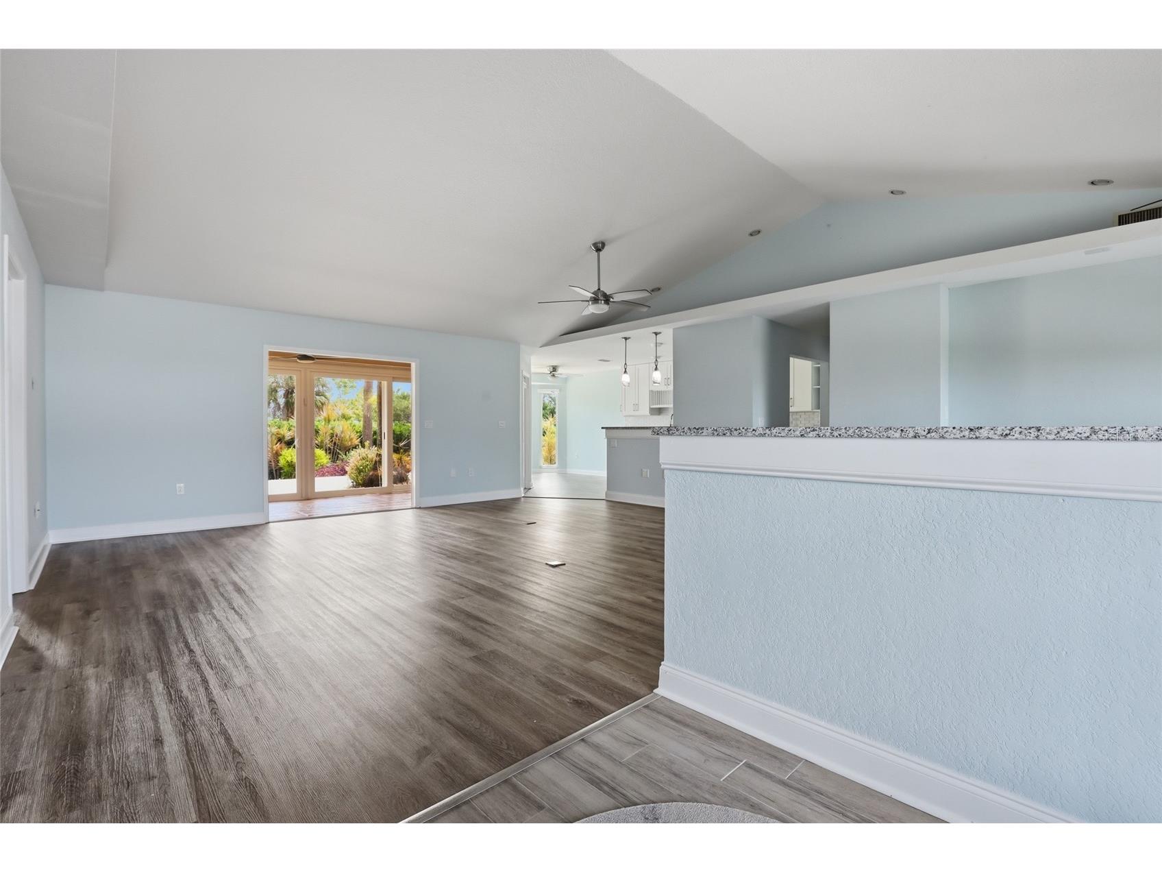 5207 86th Street Court W Bradenton FL 34210 A4689729 image5