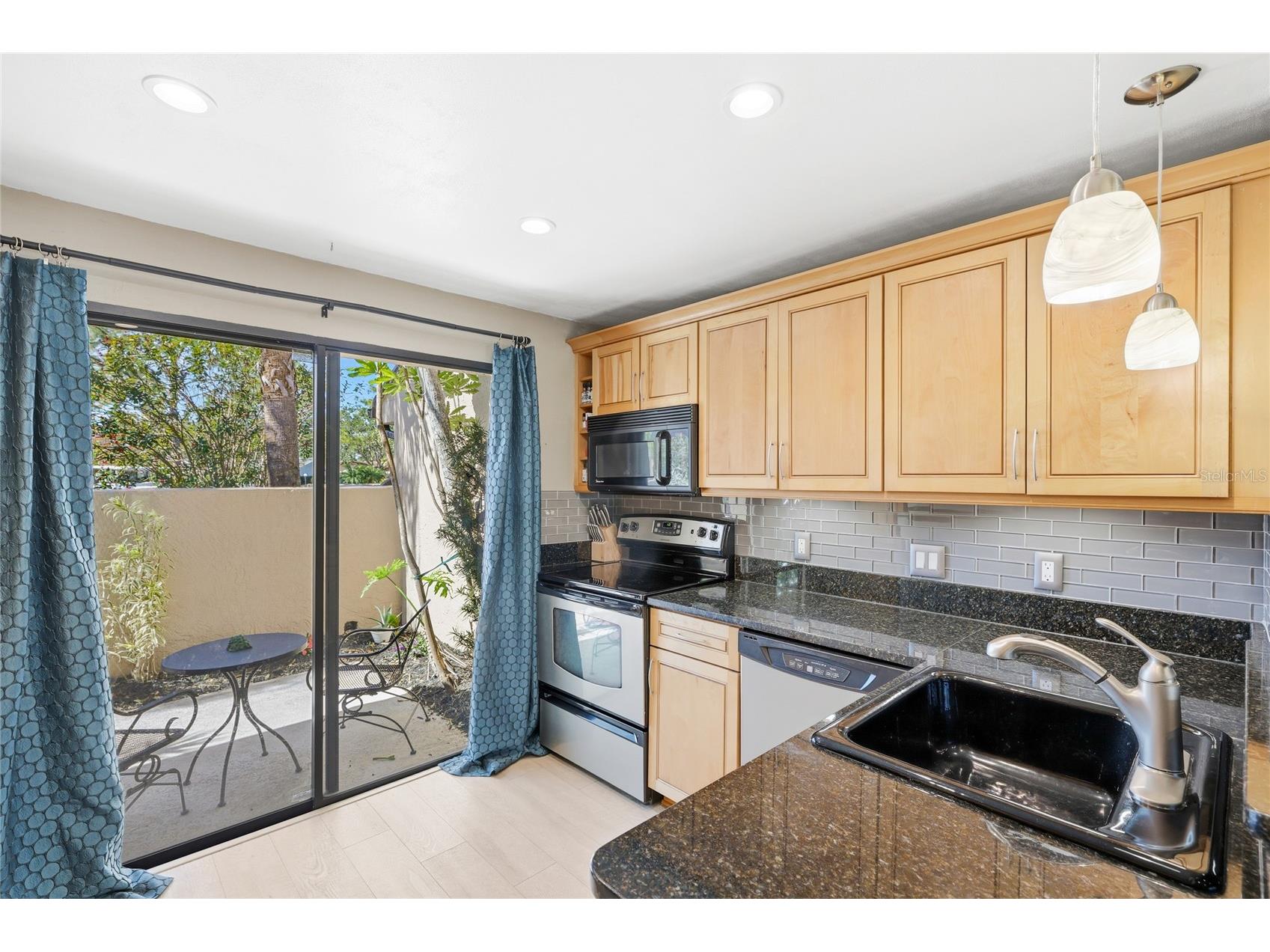 5207 Myrtle Wood #4 Sarasota FL 34235 A4680530 image11