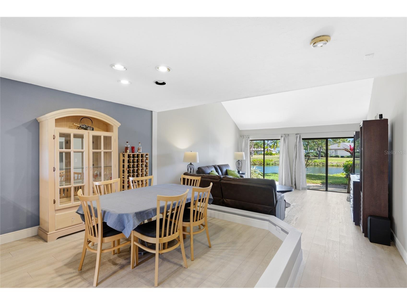 5207 Myrtle Wood #4 Sarasota FL 34235 A4680530 image5