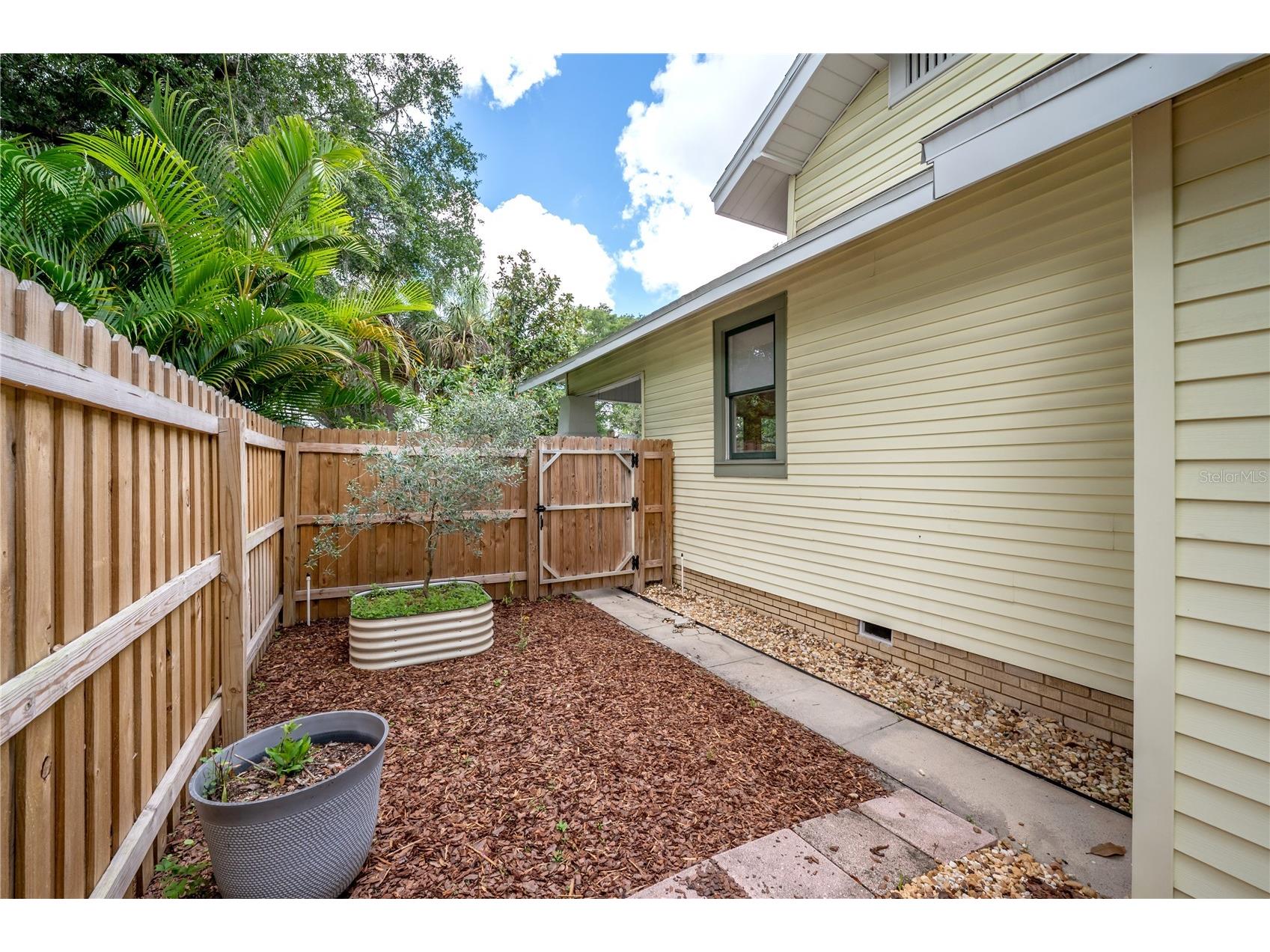 5207 N Suwanee Avenue Tampa FL 33603 TB8524398 image48