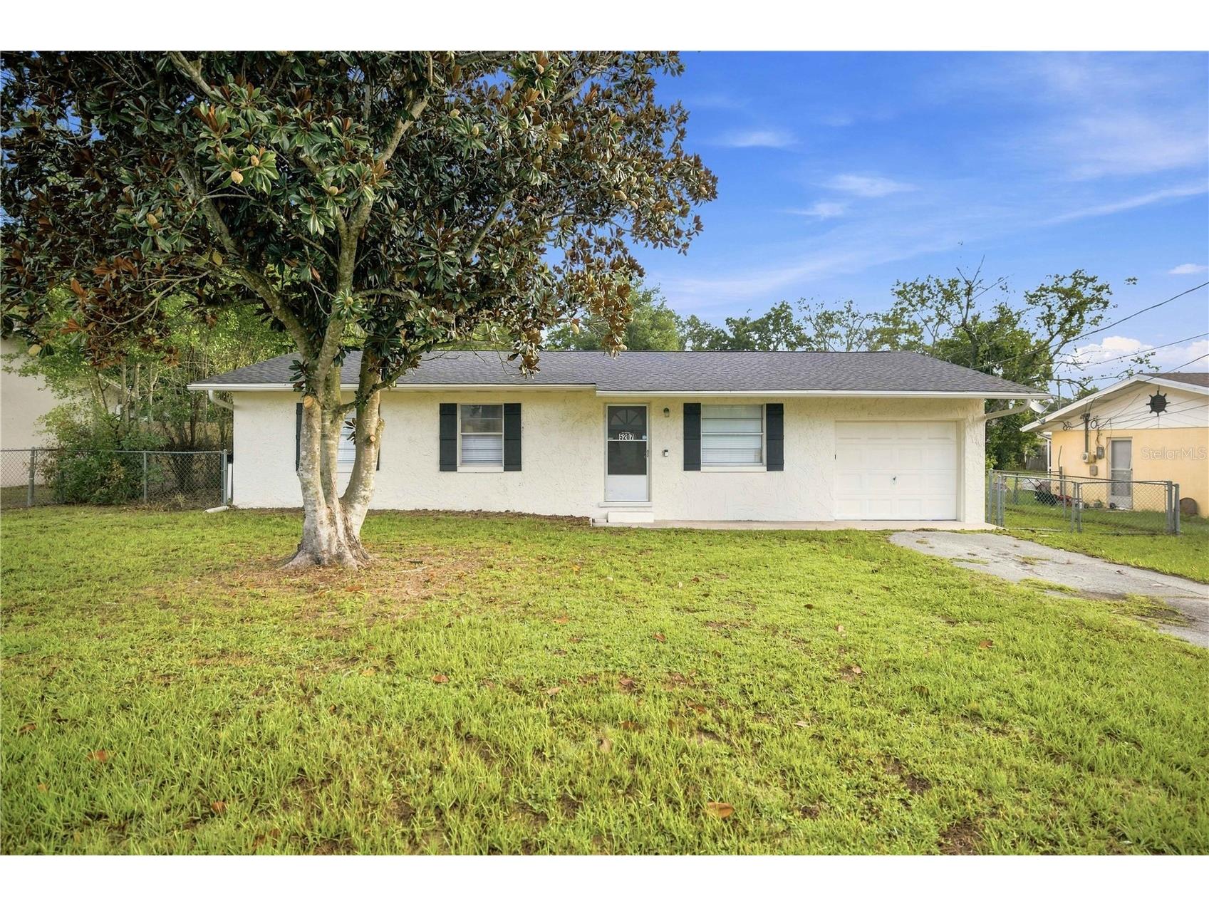5207 SE 107th Place Belleview FL 34420 OM728515 image1