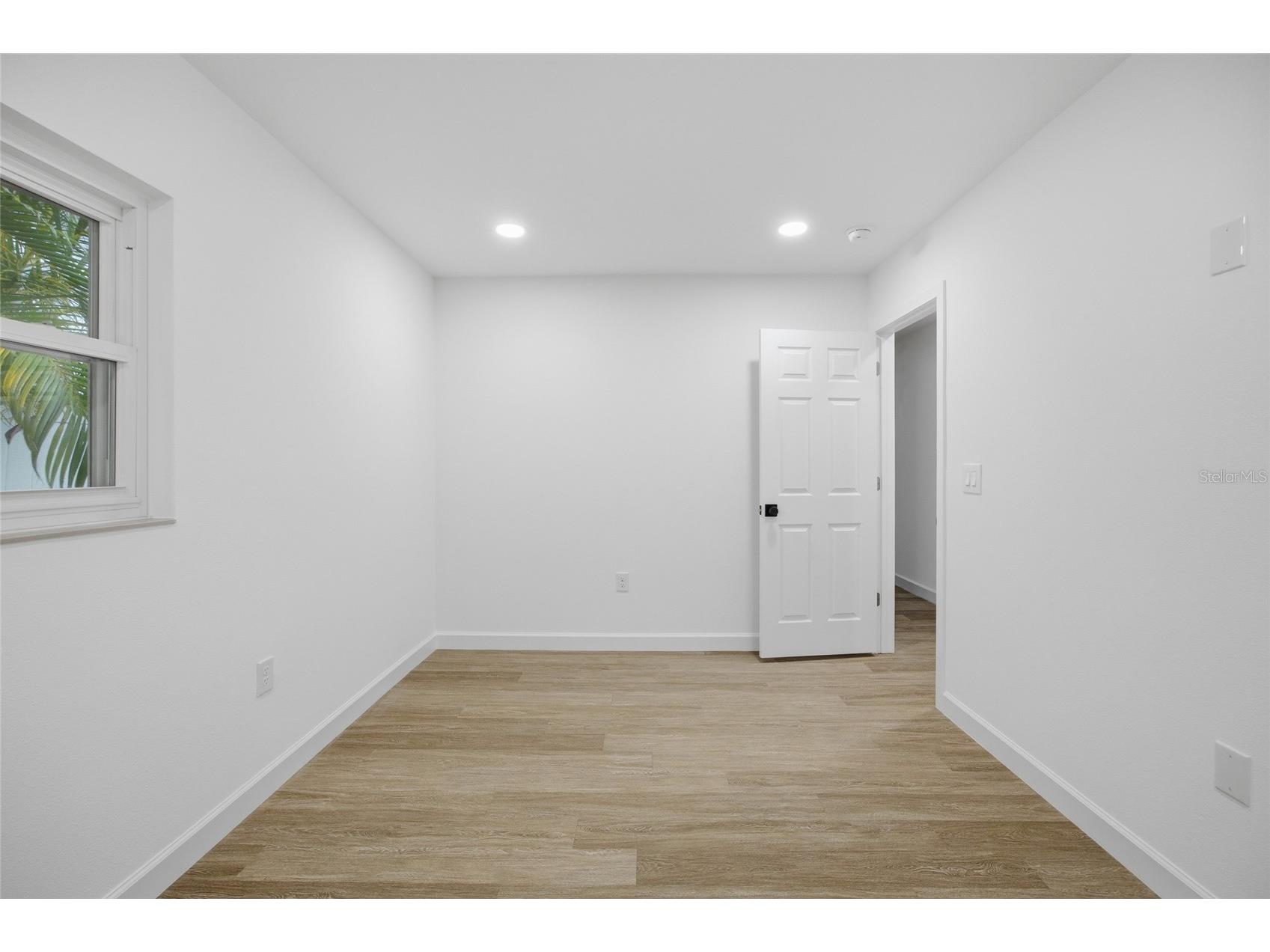 5207 W Cleveland Street Tampa FL 33609 TB8516242 image24