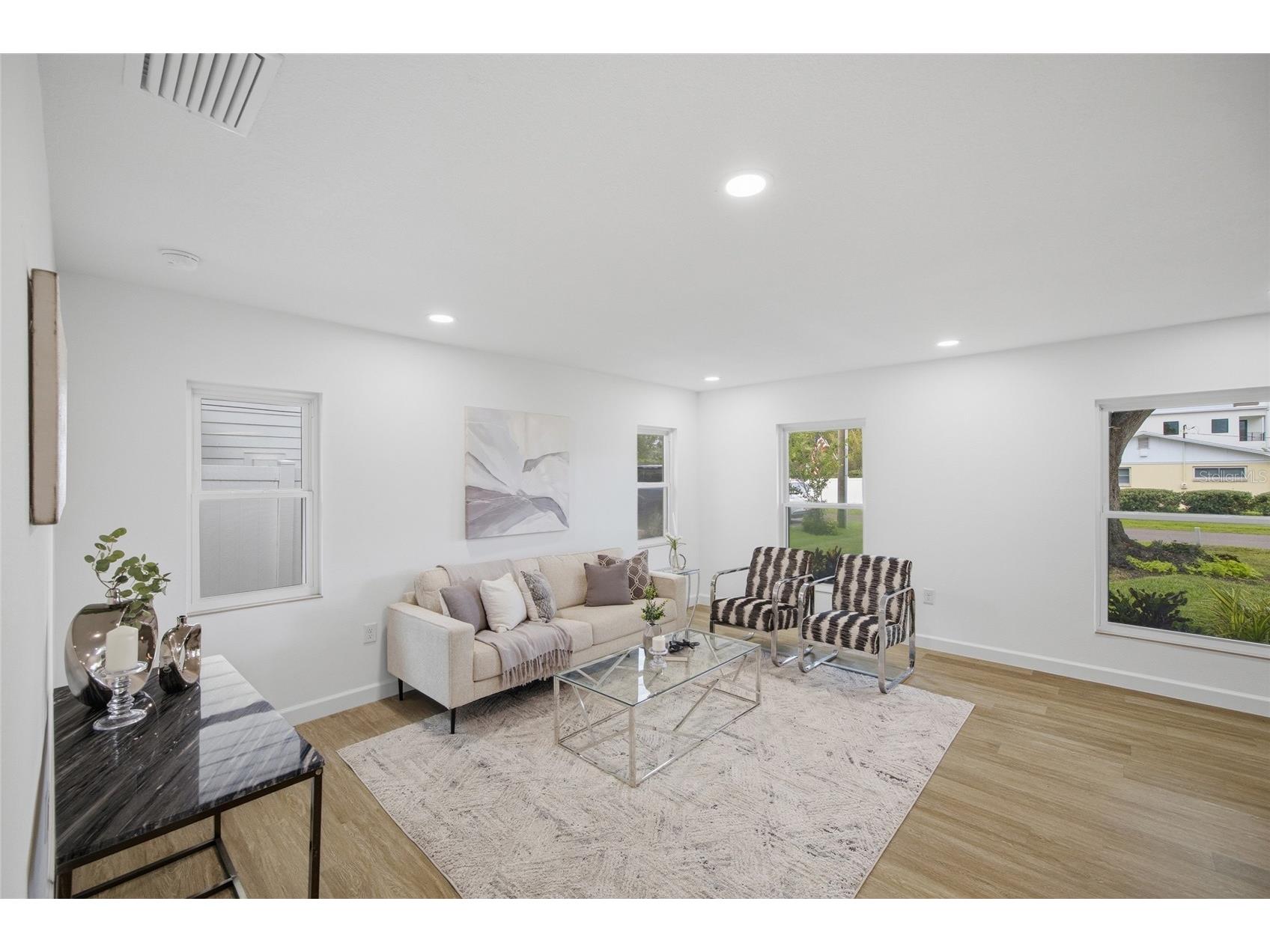 5207 W Cleveland Street Tampa FL 33609 TB8516242 image8
