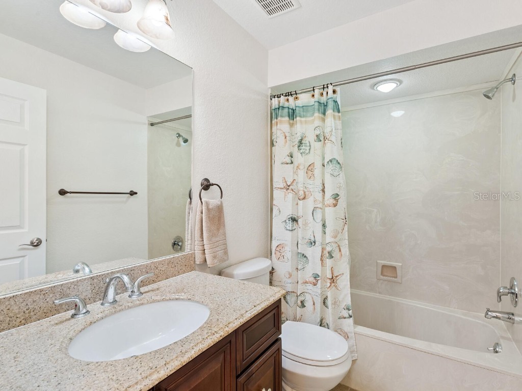 5207 Wedgewood Lane #16 Sarasota FL 34235 A4675026 image16