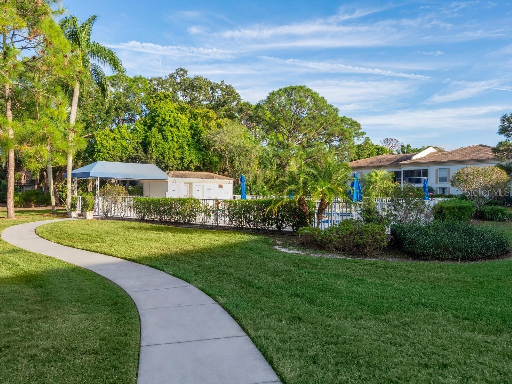 5207 Wedgewood Lane #16 Sarasota FL 34235 A4675026 image18