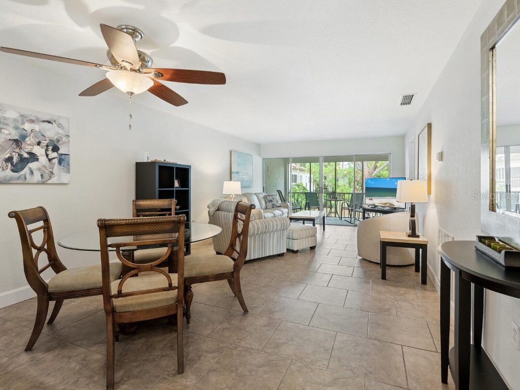 5207 Wedgewood Lane #16 Sarasota FL 34235 A4675026 image2