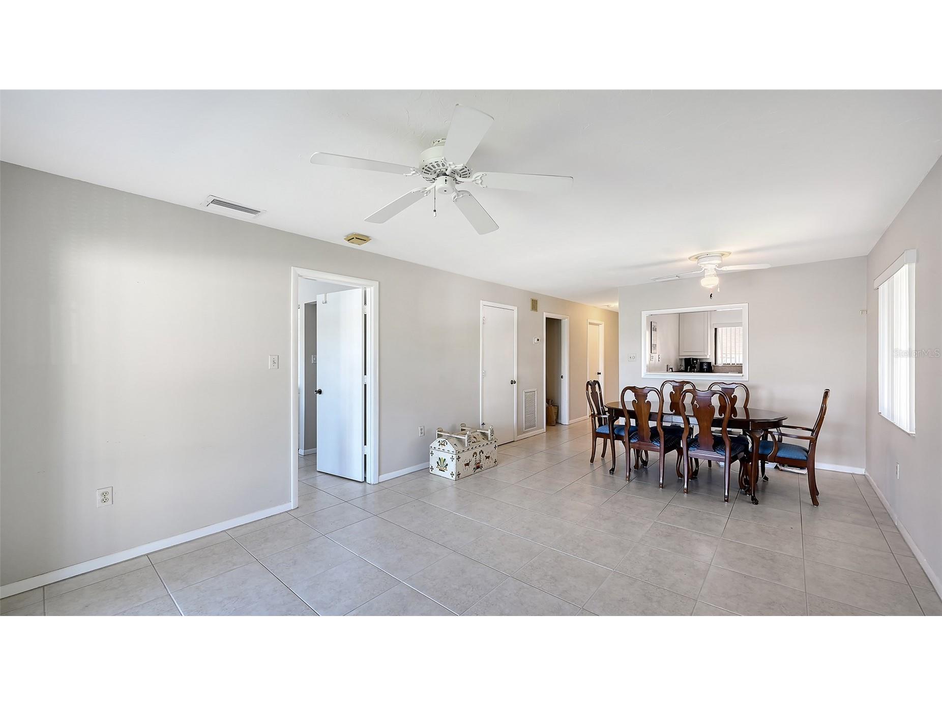 5207 Willow Links #34 Sarasota FL 34235 A4689155 image10