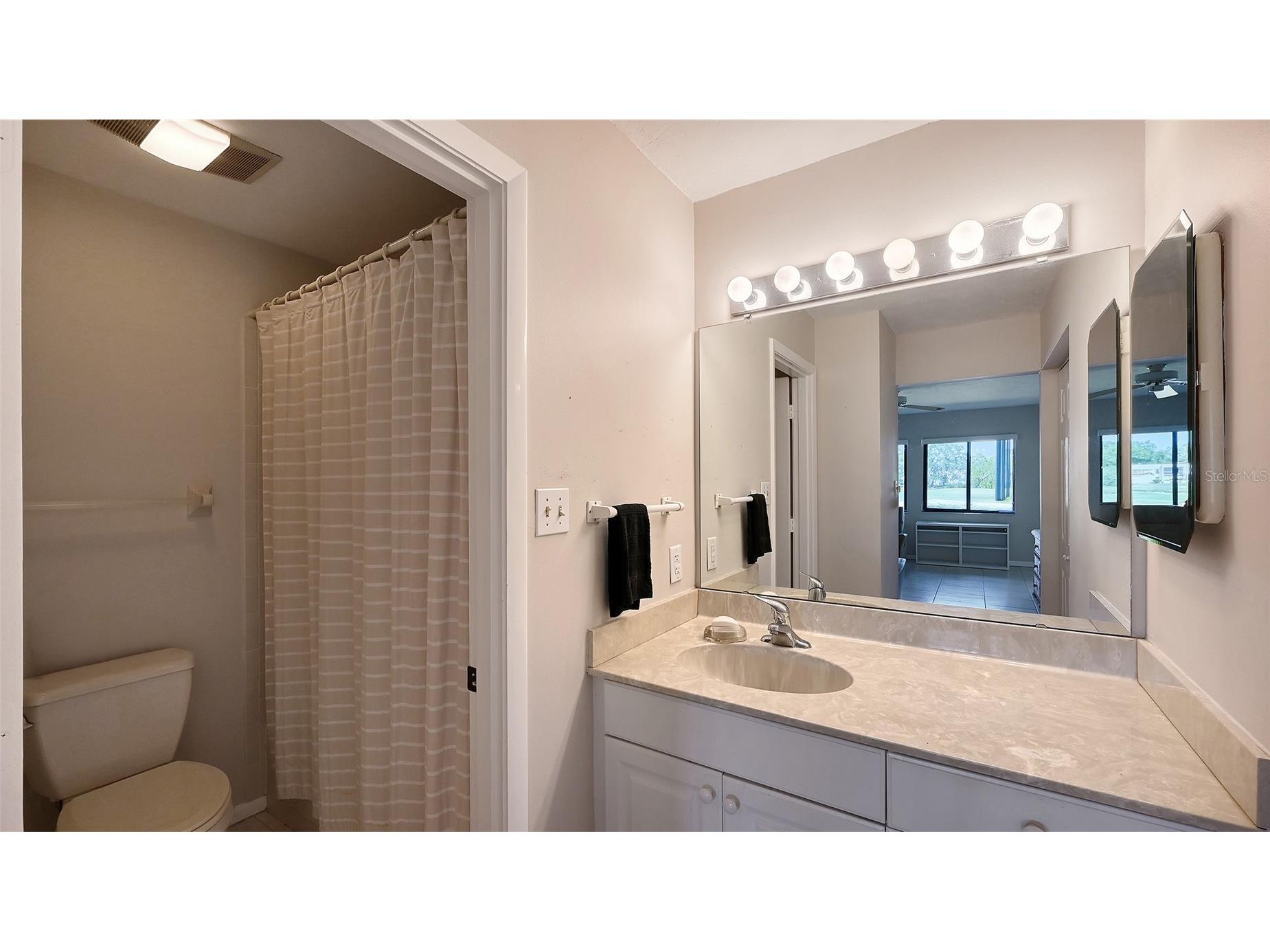 5207 Willow Links #34 Sarasota FL 34235 A4689155 image18