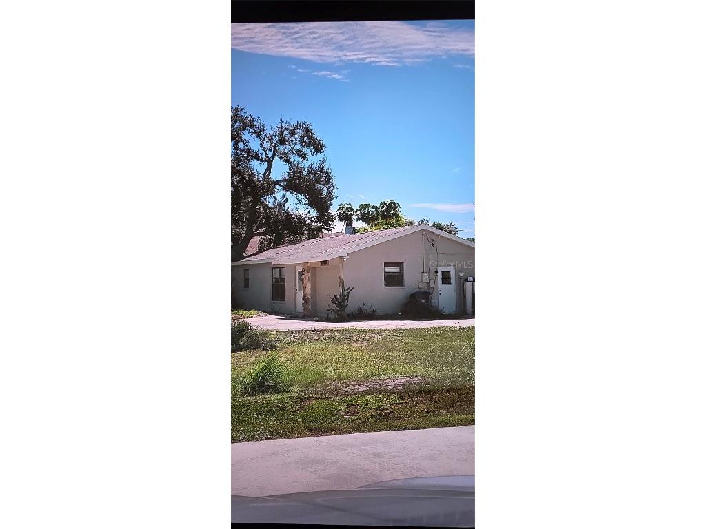 5208 Florida Road Venice FL 34293 A4675184 image1