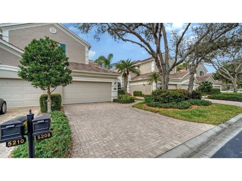 5208 Parisienne Place #202B33 Sarasota FL 34238 A4665841 image1