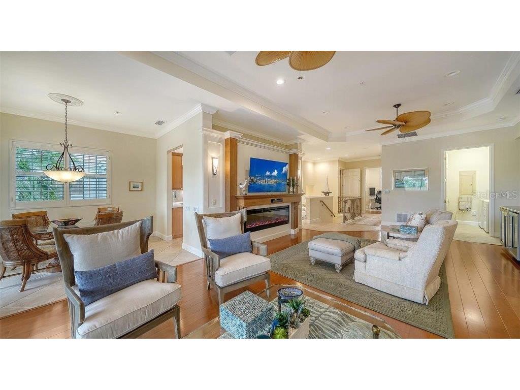 5208 Parisienne Place #202B33 Sarasota FL 34238 A4665841 image13