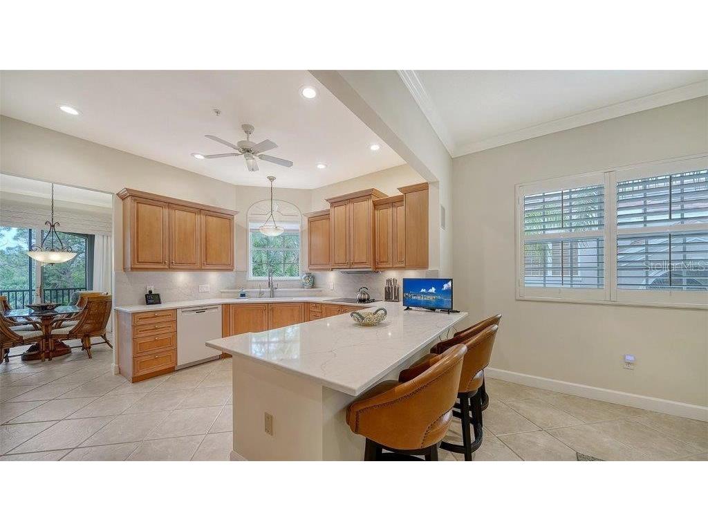 5208 Parisienne Place #202B33 Sarasota FL 34238 A4665841 image15