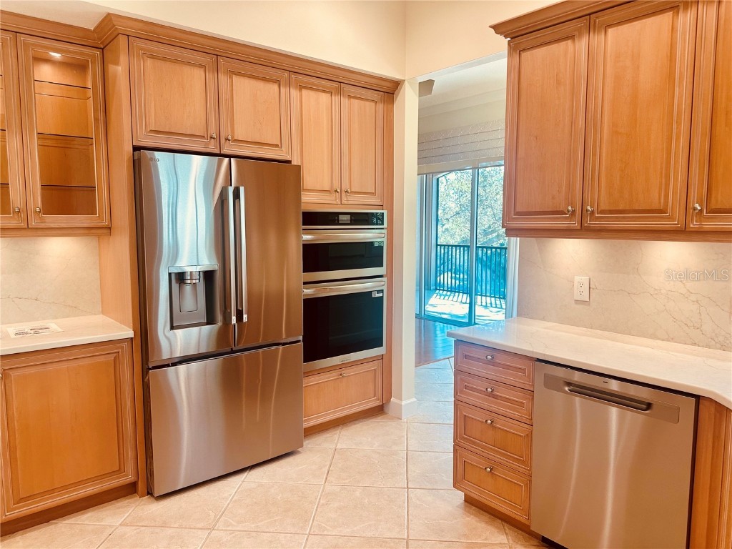 5208 Parisienne Place #202B33 Sarasota FL 34238 A4665841 image19