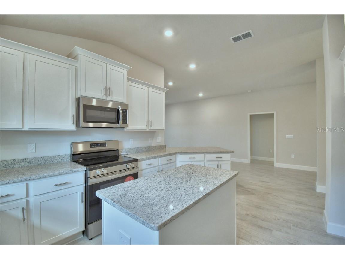 5208 Tennessee Ridge Court Auburndale FL 33823 - LAKE JULIANA L4955243 image9