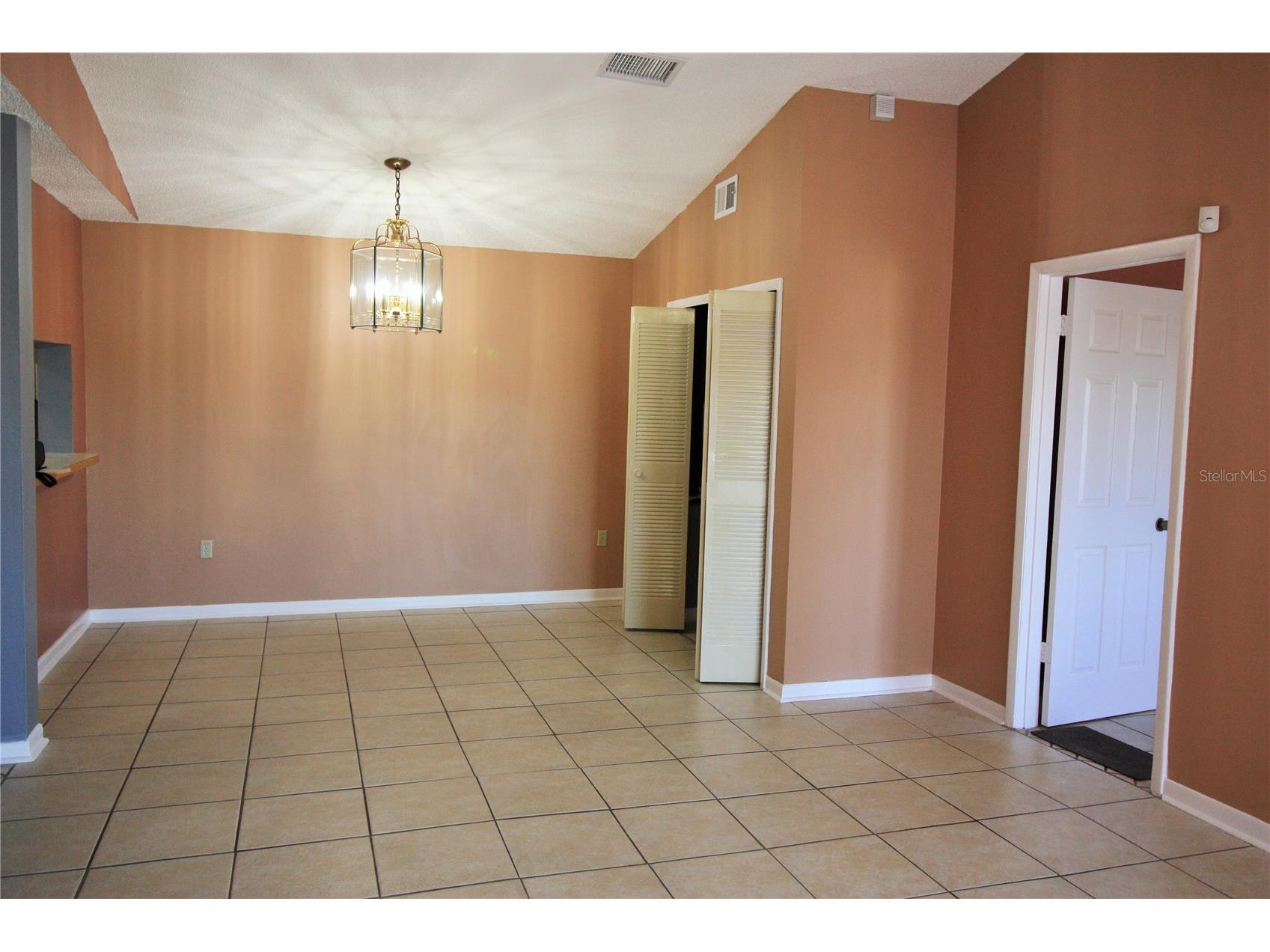 5208 Via Hacienda Circle #A201 Orlando FL 32839 R4910862 image10