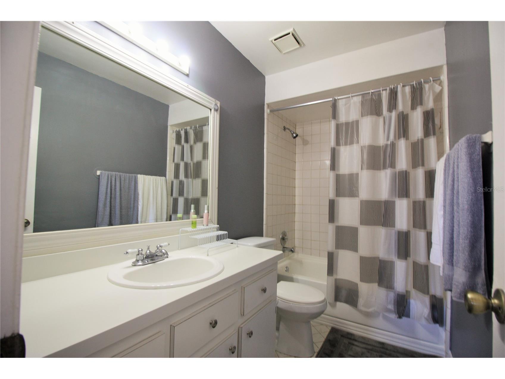 5208 Via Hacienda Circle #A201 Orlando FL 32839 R4910862 image15