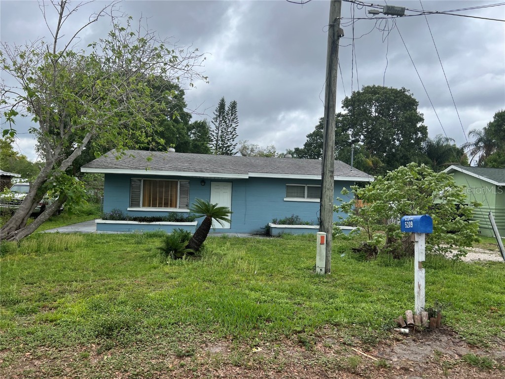 5209 15th Street Court E Bradenton FL 34203 A4605385 image1