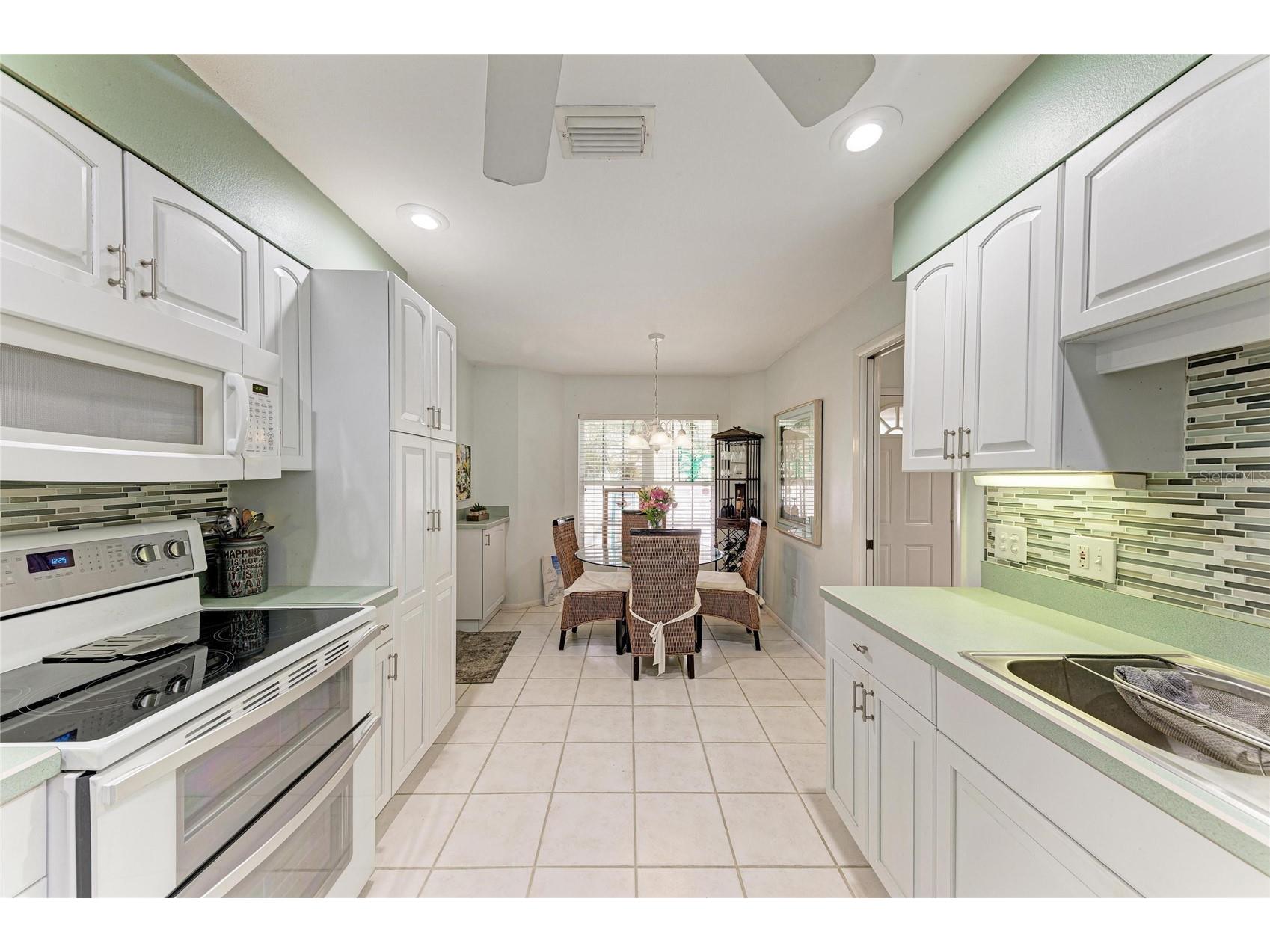 5209 34th Street Court W #261 Bradenton FL 34210 A4699731 image13