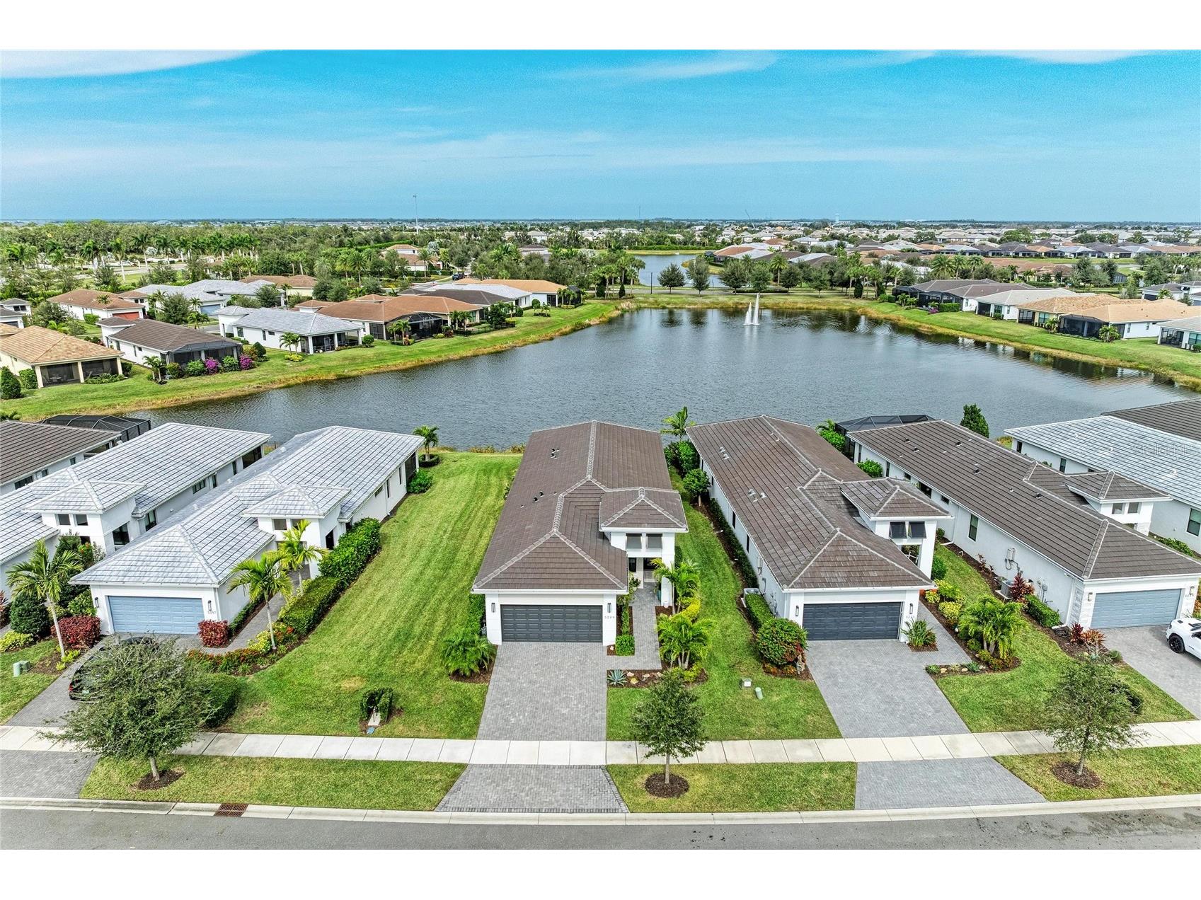 5209 Barnett Circle Bradenton FL 34211 A4674945 image1