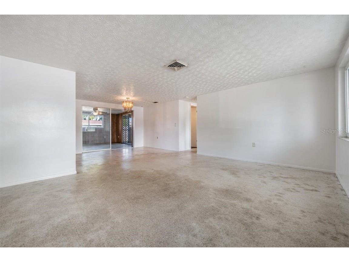 5209 Beacon Hill Drive New Port Richey FL 34652 TB8455073 image2