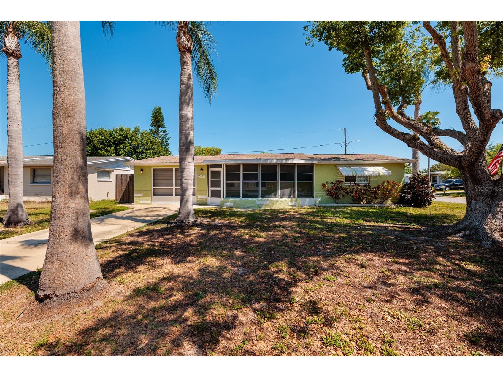 5209 Lofton Drive New Port Richey FL 34652 TB8503392 image1