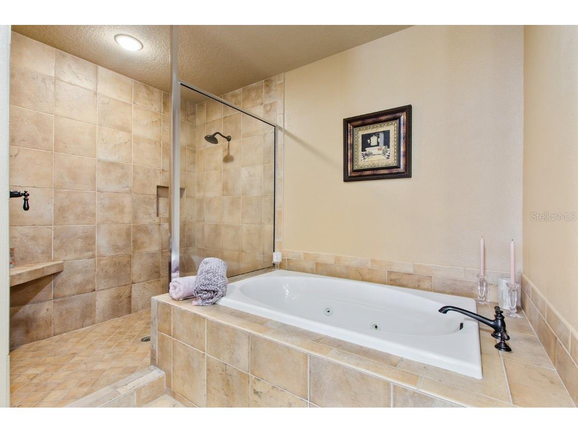 5209 Manorwood Drive #3A Sarasota FL 34235 A4630203 image22