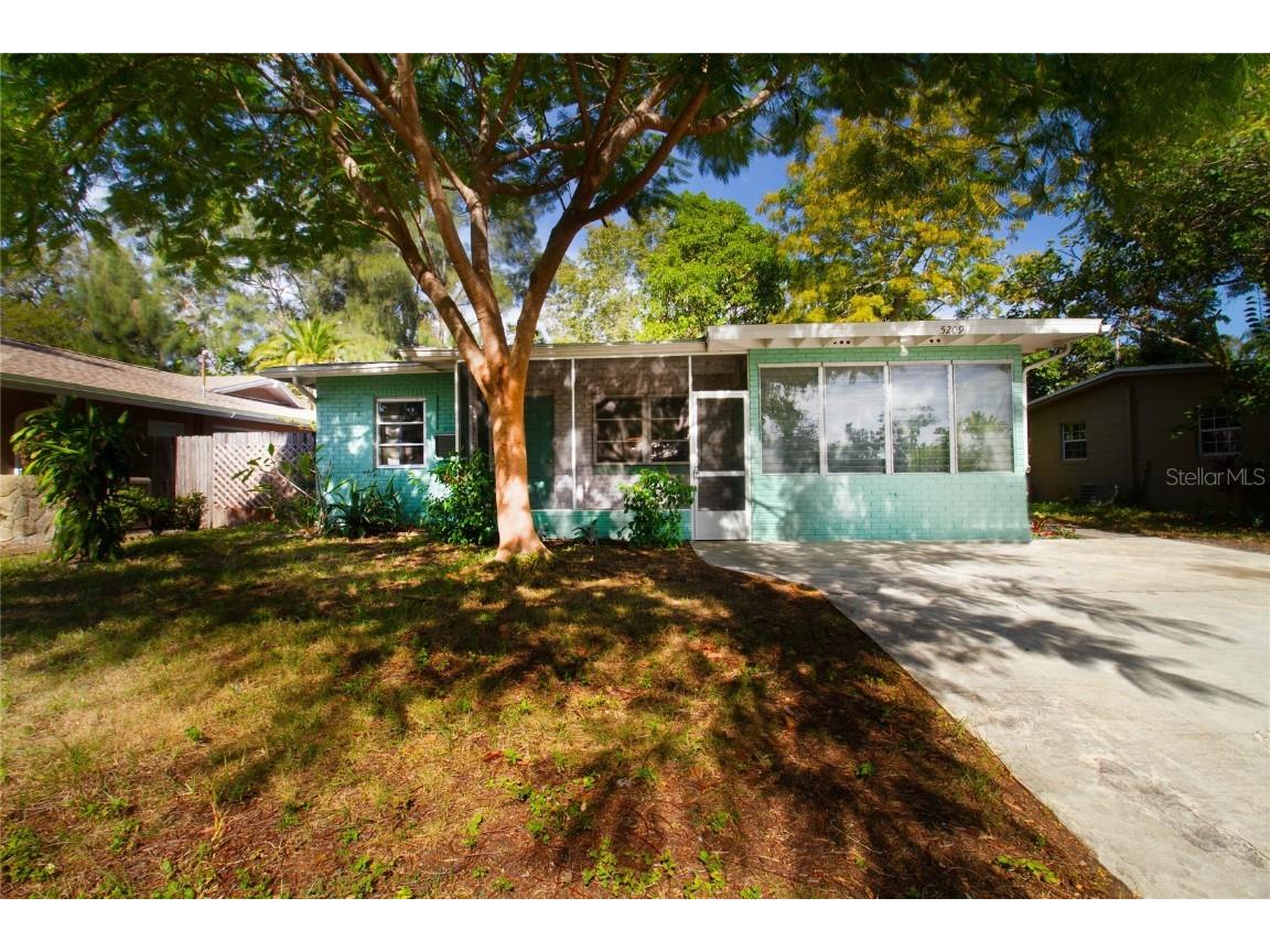 5209 Newton Avenue S Gulfport FL 33707 U8222094 image1