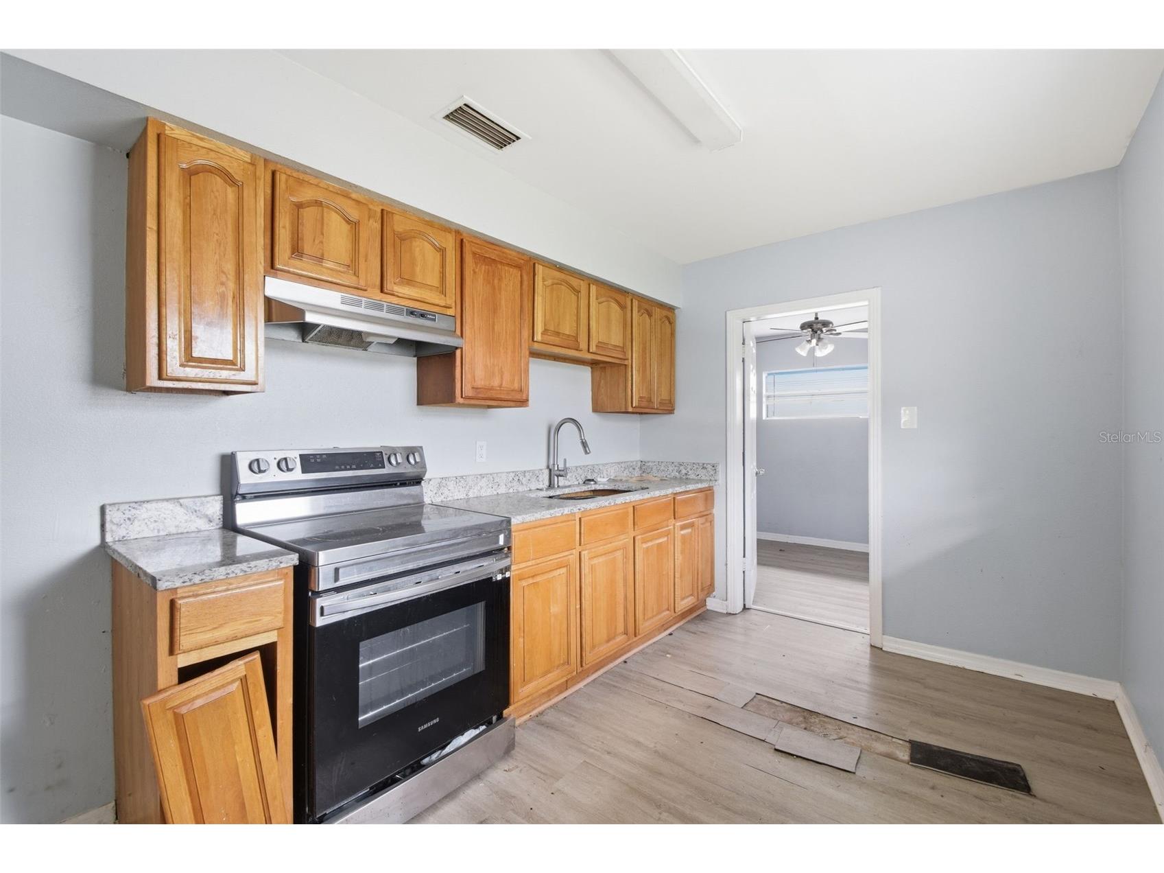 5209 S 80th Street Tampa FL 33619 O6396875 image10