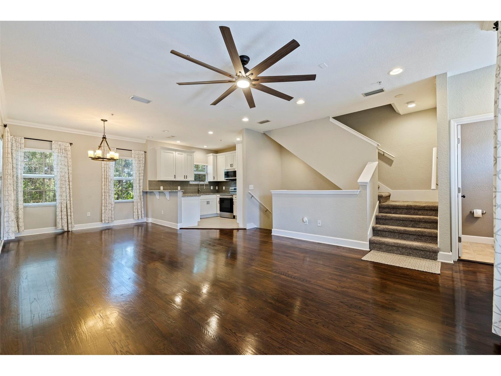 521 101st Avenue N Saint Petersburg FL 33702 TB8525741 image10