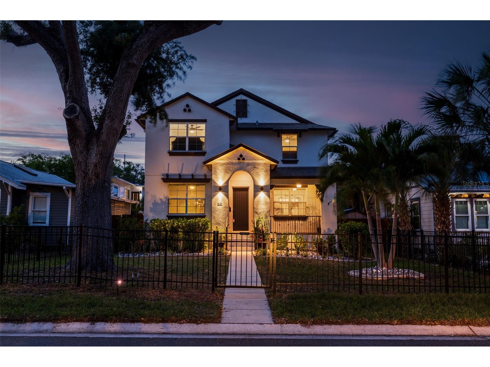 521 12th Avenue S Saint Petersburg FL 33701 - BOOKER CREEK TB8491626 image1