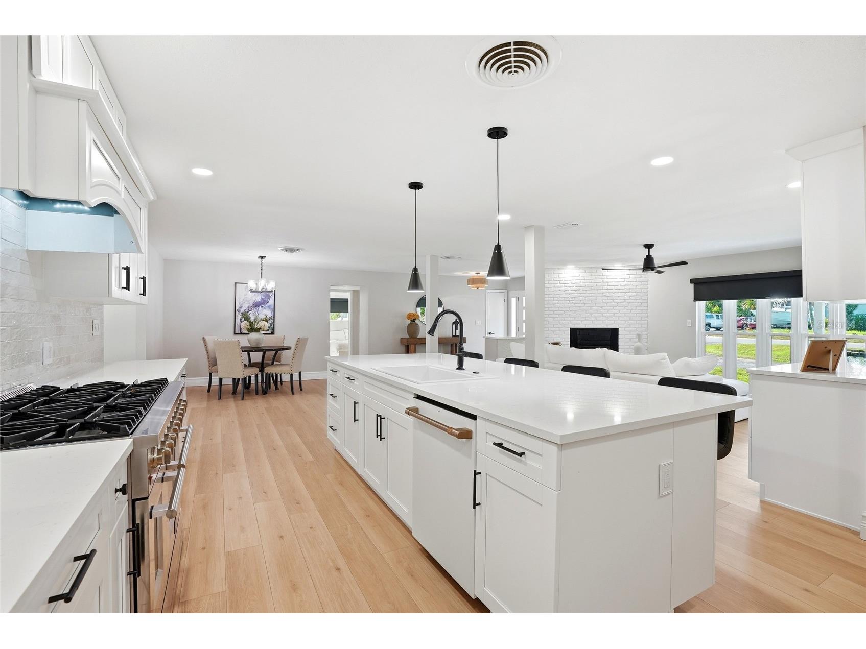 521 51st Avenue S Saint Petersburg FL 33705 TB8490627 image15