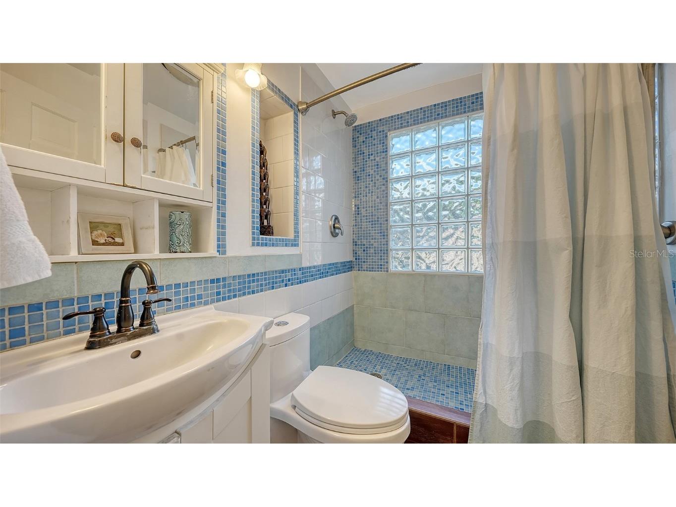 521 & 523 Ohio Place Sarasota FL 34236 A4668124 image11