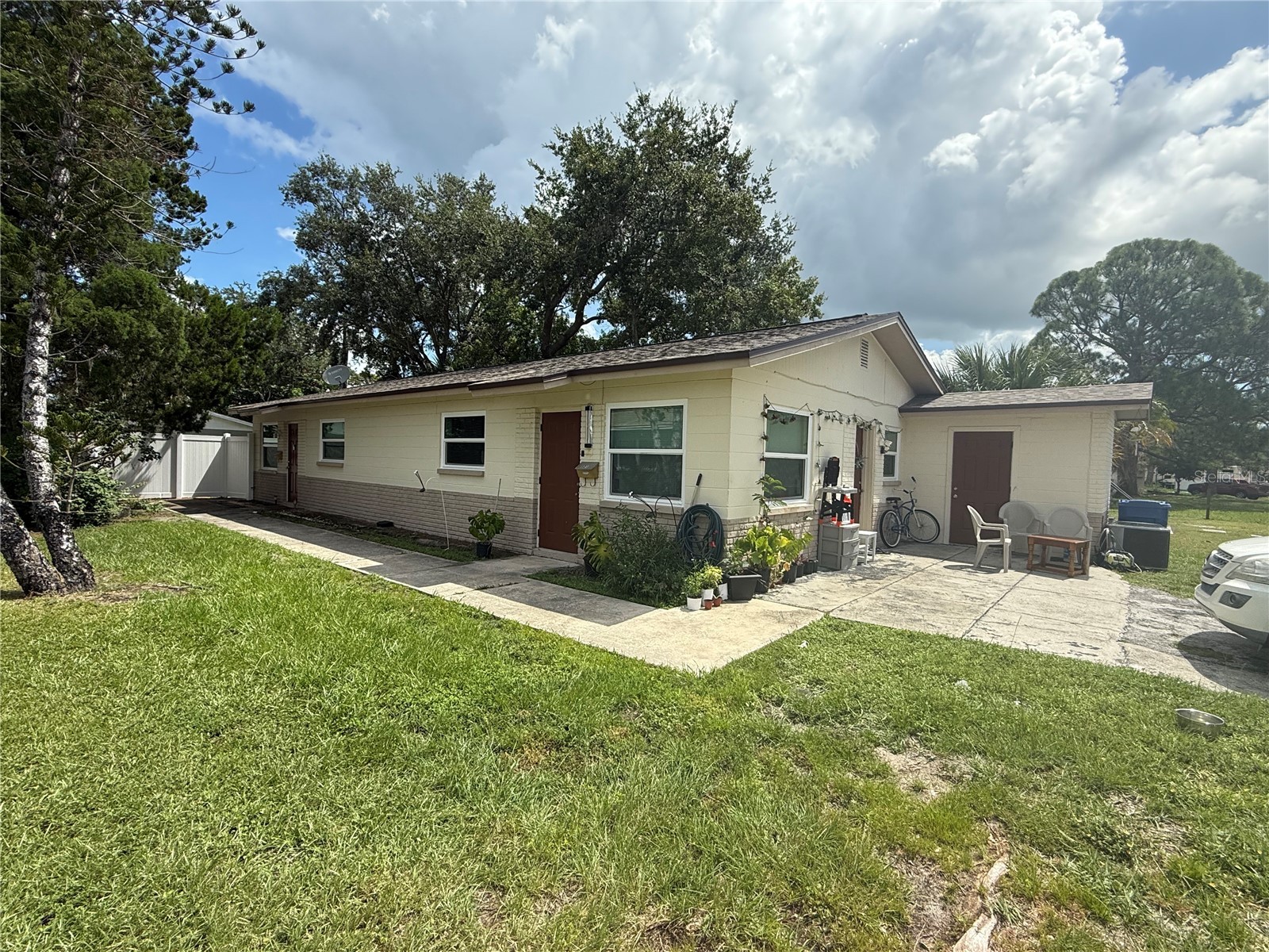 521 88th Avenue N Saint Petersburg FL 33702 TB8468833 image1