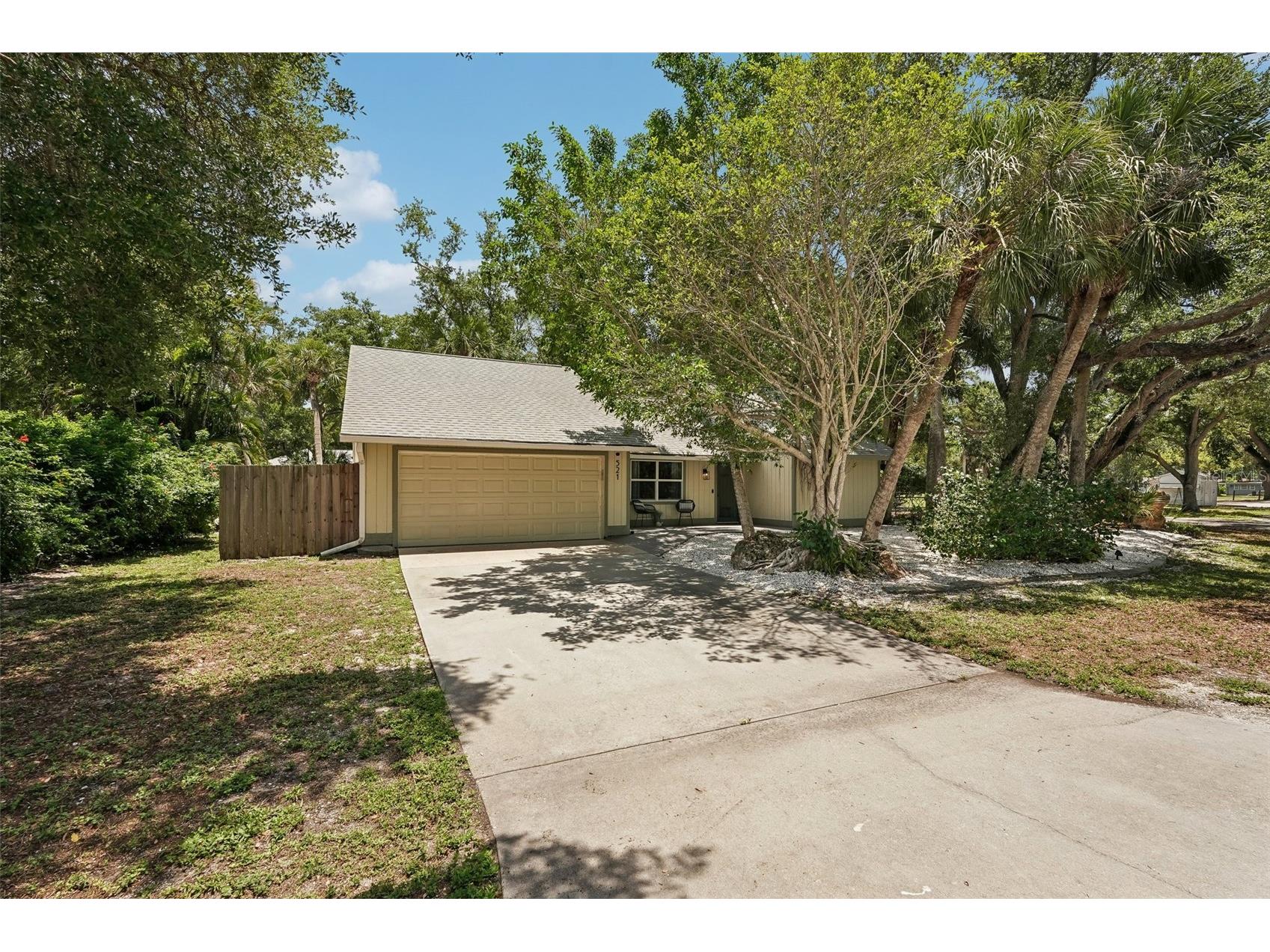 521 Avalon Road Venice FL 34293 A4695136 image2