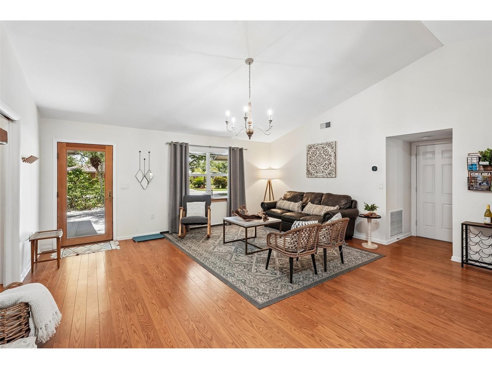 521 Avalon Road Venice FL 34293 A4695136 image6