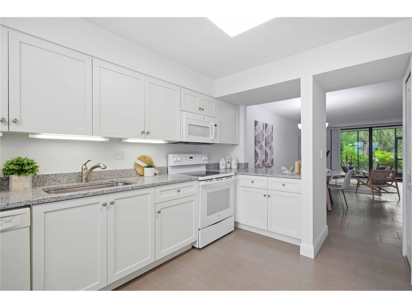 521 Bayport Way #521 Longboat Key FL 34228 - GULF OF MEXICO & SARASOTA BAY TB8518960 image11