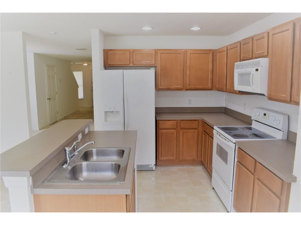 521 Cresting Oak Circle #76 Orlando FL 32824 O6344475 image4