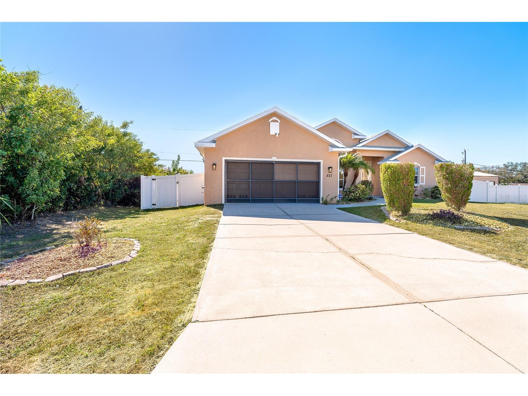 521 Grove Avenue NW Port Charlotte FL 33952 D6145394 image3