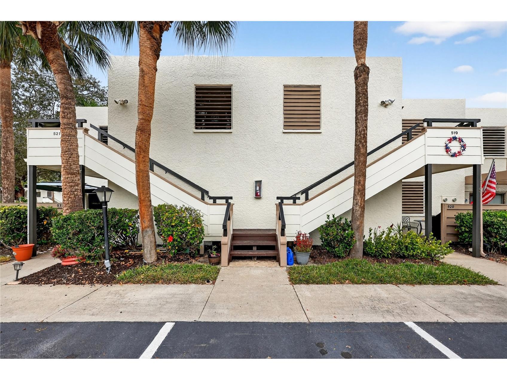 521 Lakeside Drive #521 Bradenton FL 34210 A4682844 image1