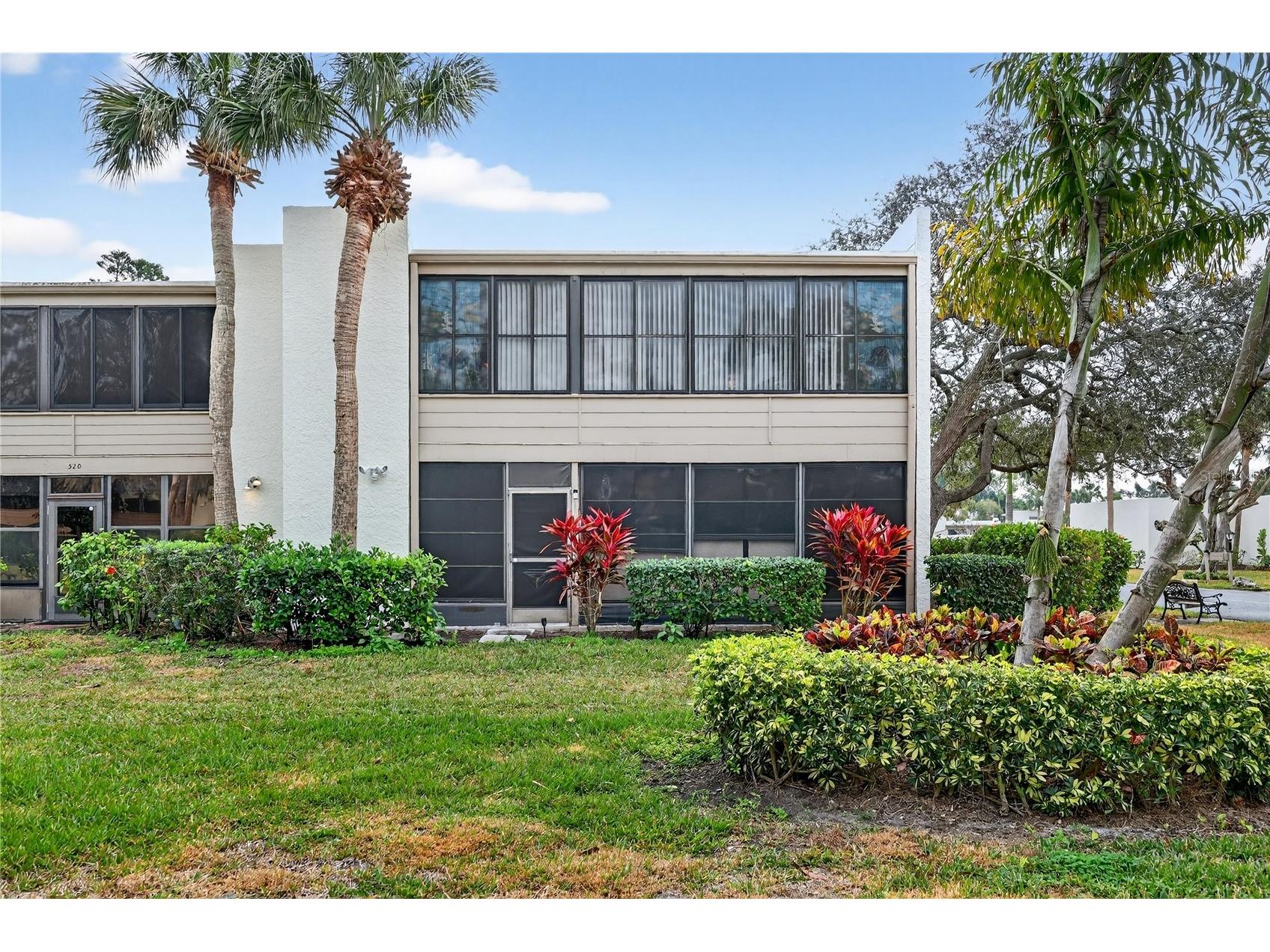 521 Lakeside Drive #521 Bradenton FL 34210 A4682844 image2