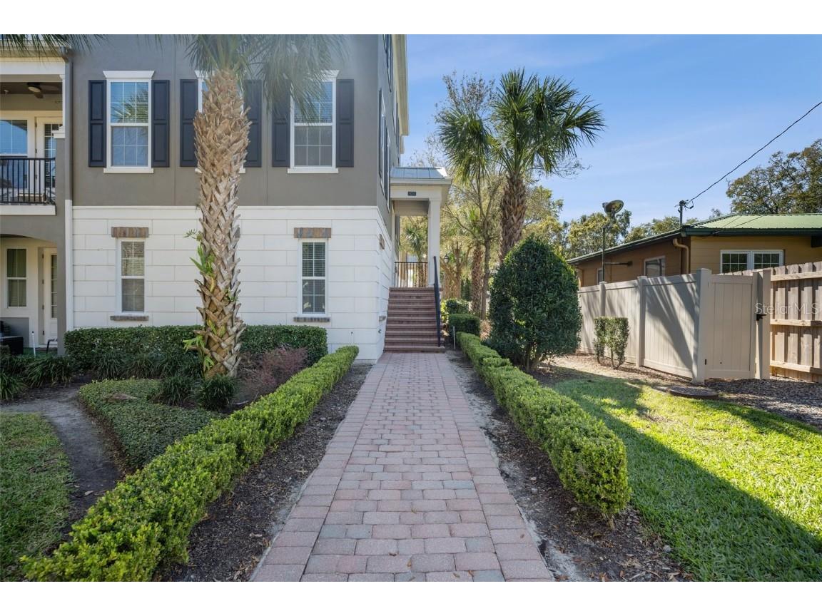 521 Lanark Court Orlando FL 32806 O6178015 image1