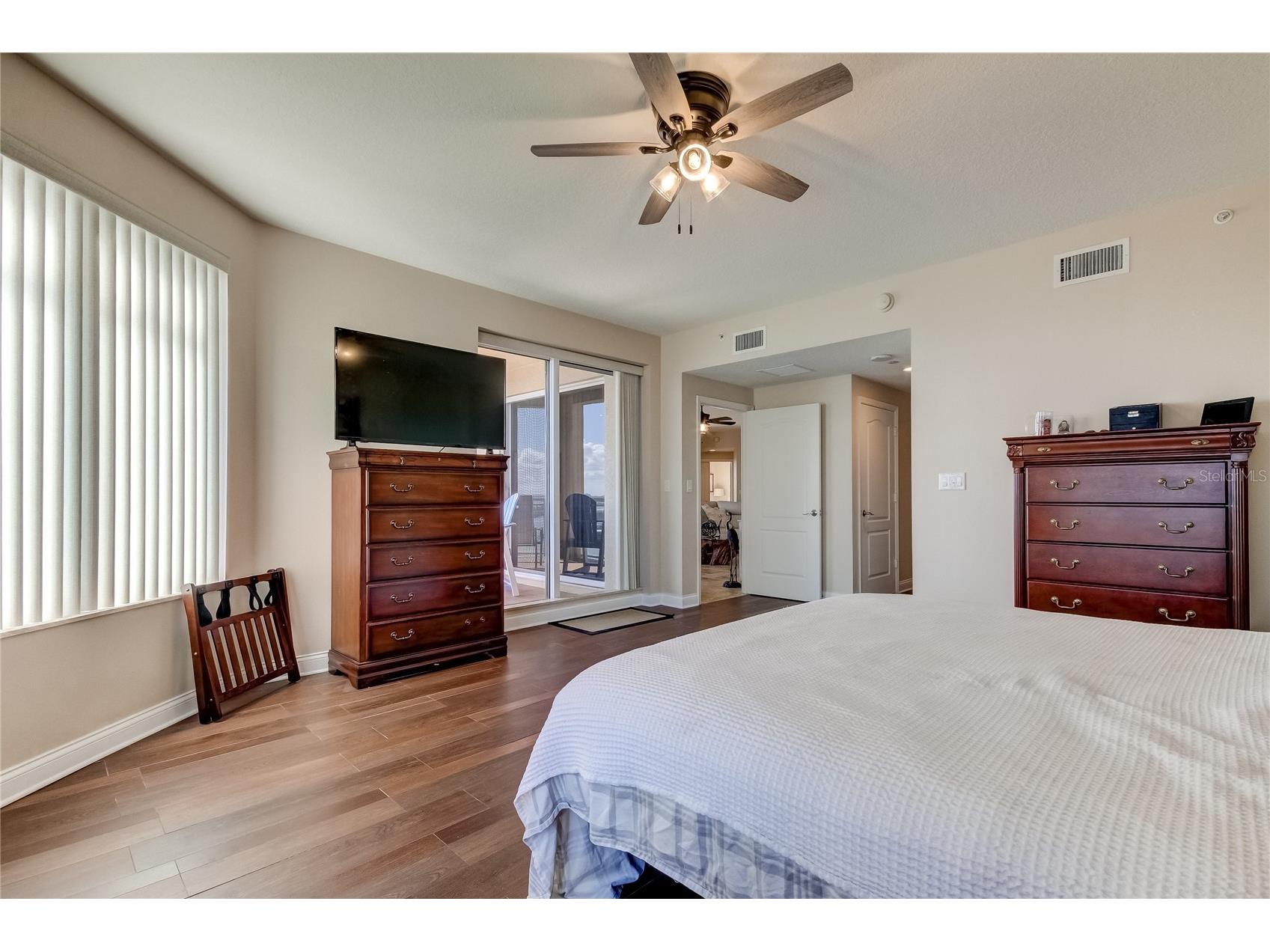 521 Mandalay Avenue #1109 Clearwater Beach FL 33767 TB8495706 image11